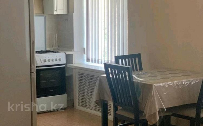 3-комнатная квартира, 62 м², 3/4 этаж помесячно, мкр Самал-3, Кажымухана 20 Алматы - изображение 3