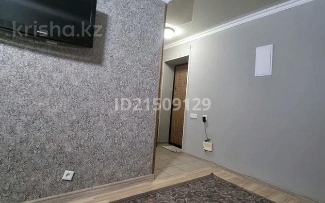 2-комнатная квартира, 45 м², 3/5 этаж посуточно, М. Горького 58 — Кирова Усть-Каменогорск - изображение 3
