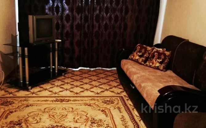 1-комнатная квартира, 40 м², 1/5 этаж посуточно, 12-й мкр 62 — проспект Абилкайыр Хана Актобе - изображение 3