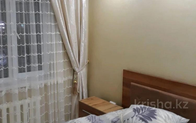 3-комнатная квартира, 56 м², 2/5 этаж посуточно, ул. Г. Иляева Шымкент - изображение 1