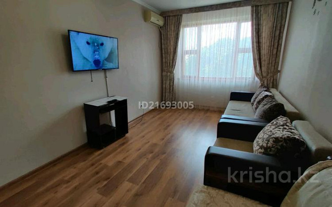 2-комнатная квартира, 57 м², 3/5 этаж посуточно, 14-й мкр 19 Актау - изображение 1