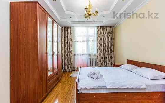 4-комнатная квартира, 105 м², 3/3 этаж посуточно, Назарбаева 119 — Богенбай батыра Almaty