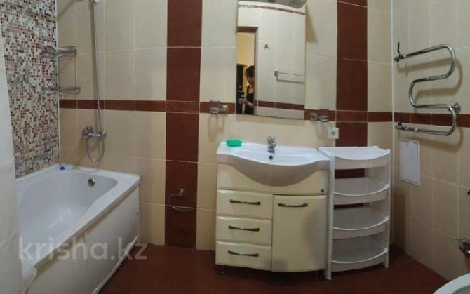 3-комнатная квартира, 100 м², 31 этаж посуточно, Достык 13 — Туркестан Astana - photo 3