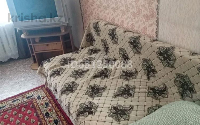 1-комнатная квартира, 33 м², 1/5 этаж посуточно, 2 мкр 27 — Городская баня Степногорск - изображение 1