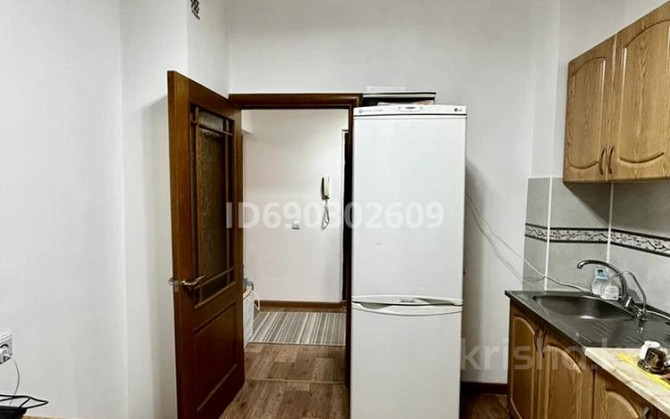 1-комнатная квартира, 40 м², 9/9 этаж помесячно, мкр Жетысу-2 - Абая-Саина Алматы - изображение 4