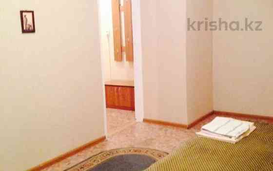 1-комнатная квартира, 36 м², 2/5 этаж посуточно, Махамбета 127 — Азаттык Atyrau