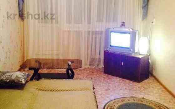 1-комнатная квартира, 36 м², 2/5 этаж посуточно, Махамбета 127 — Азаттык Atyrau