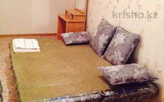 1-комнатная квартира, 36 м², 2/5 этаж посуточно, Махамбета 127 — Азаттык Atyrau