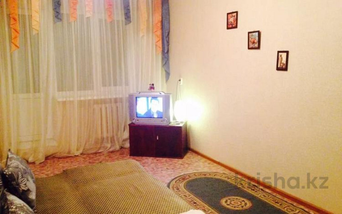 1-комнатная квартира, 36 м², 2/5 этаж посуточно, Махамбета 127 — Азаттык Atyrau - photo 2