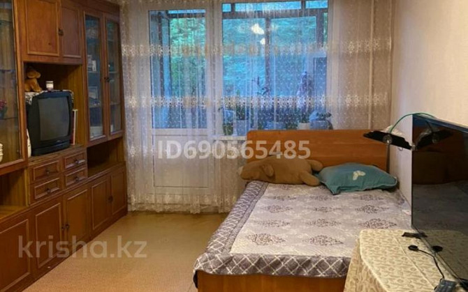 1-комнатная квартира, 36 м², 4/5 этаж помесячно, мкр Айнабулак-1 19 Алматы - изображение 1