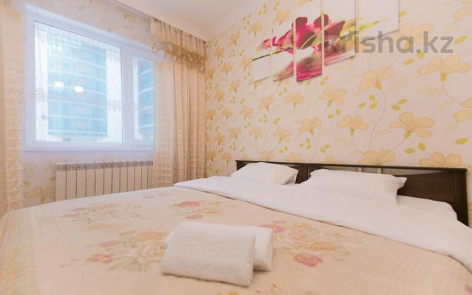 3-комнатная квартира, 100 м², 2/14 этаж посуточно, Сарайшык 5Е — Елубая Тайбекова Астана - изображение 4