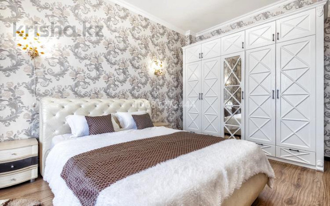 2-комнатная квартира, 70 м², 7/15 этаж посуточно, Туркестан 18 — Рядом с Ботаническим садом Астана - изображение 1
