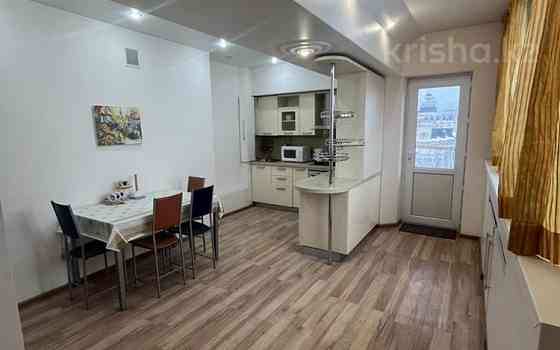 3-комнатная квартира, 92 м², 10/12 этаж помесячно, Достык 44 Алматы