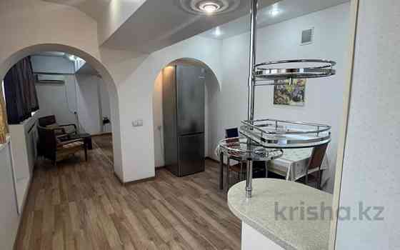 3-комнатная квартира, 92 м², 10/12 этаж помесячно, Достык 44 Алматы
