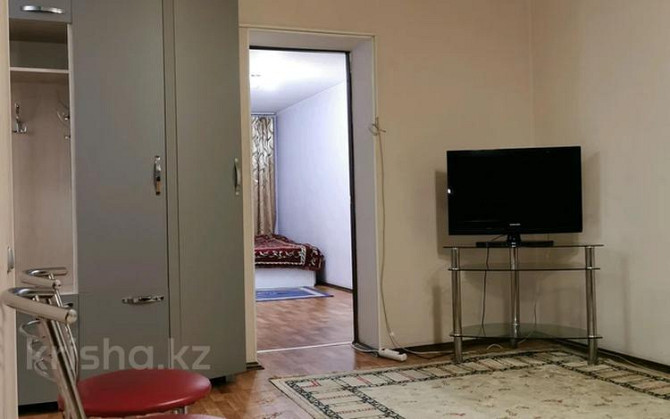 2-комнатная квартира, 65 м², 3/5 этаж посуточно, Пушкина 90 — Баймагамбетова Костанай - изображение 5