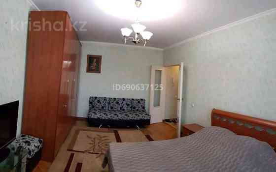 1-комнатная квартира, 45 м², 4/5 этаж помесячно, Зенкова 96 - Достык Курмангазы Алматы