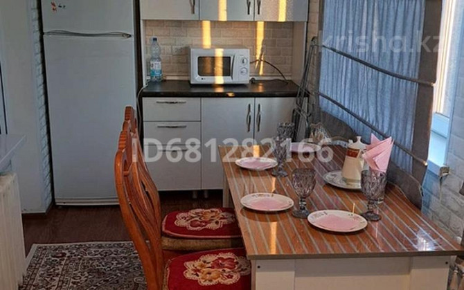 3-комнатная квартира, 72 м², 3/5 этаж посуточно, Арбат Желтоксан 8 — Момышулы Шымкент - изображение 7