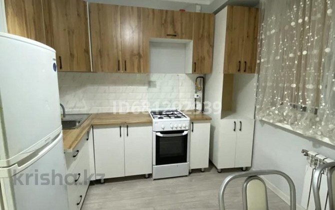 1-комнатная квартира, 40 м², 5/5 этаж посуточно, 3 мкр 2  - photo 2