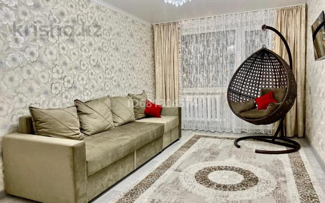 1-комнатная квартира, 32 м² посуточно, мкр Юго-Восток, 29й микрорайон Караганда - изображение 1