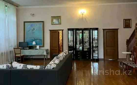 5-комнатный дом помесячно, 300 м², 5 сот., мкр Коктобе, Асета Найманбаева Almaty