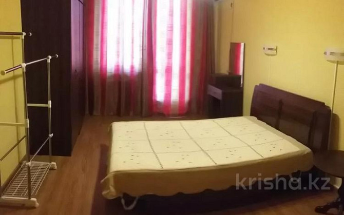 3-комнатная квартира, 120 м², 8/10 этаж посуточно, 17-й мкр 7 Актау - изображение 4