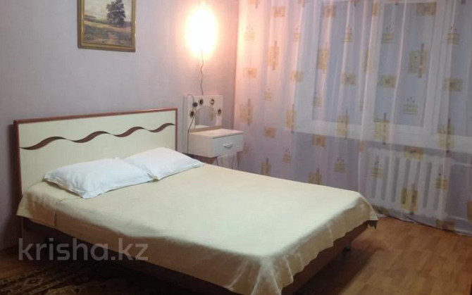1-комнатная квартира, 49 м², 1/5 этаж посуточно, Азаттык 46а — Махамбета Atyrau - photo 1
