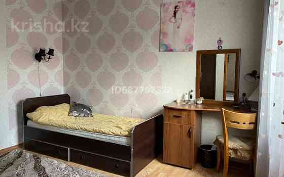 4-комнатный дом помесячно, 200 м², 6 сот., Кутузова Алматы