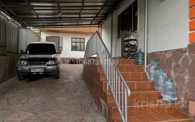 4-комнатный дом помесячно, 75 м², Токтагула 172 — Котельникова Алматы - изображение 1