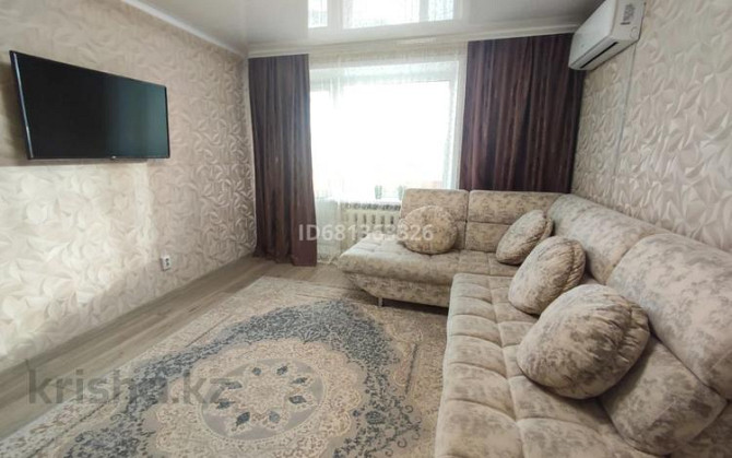2-комнатная квартира, 50 м², 2/9 этаж посуточно, Бородина 107 — Тәуелсіздік Костанай - изображение 1