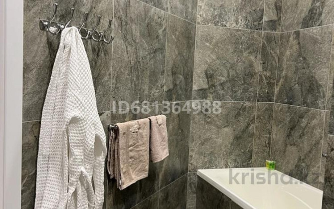 1-комнатная квартира, 52 м², 7/10 этаж посуточно, 20 микрорайон 29 Актау - изображение 8