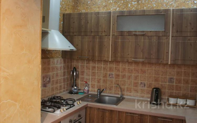 2-комнатная квартира, 57 м², 4/5 этаж посуточно, 14-й мкр, Мкр. 14 39 Актау - изображение 1