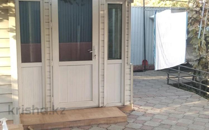 2-комнатный дом помесячно, 45 м², 3 сот., Жангельдина 100 — Сидоркина Almaty - изображение 3
