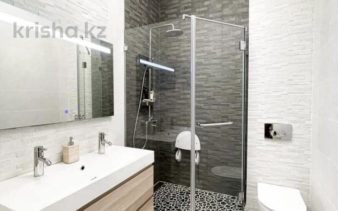 2-комнатная квартира, 80 м², 12/12 этаж посуточно, Исатая Тайманова — Жилой Комплекс ZAMAN Атырау - изображение 7