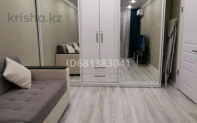 2-комнатная квартира, 51 м², 4/9 этаж посуточно, мкр Строитель 5 — Т. д. Аяжан Уральск - изображение 4