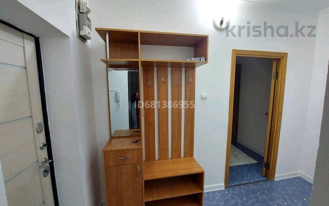 2-комнатная квартира, 60 м², 1/5 этаж посуточно, мкр Сары Арка — Площадь Махамбета, Сатпаева-Таймано Атырау - изображение 5