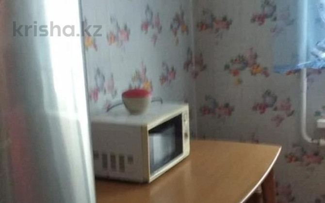 2-комнатная квартира, 54 м², 3/9 этаж помесячно, Жумабаева 116 Петропавловск - изображение 3