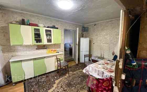 3-комнатный дом помесячно, 75 м², 1.8 сот., Гагарина 7 Алматы