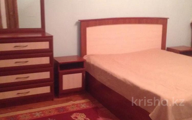 3-комнатная квартира, 67 м² посуточно, Махамбета 125 — Азаттык Atyrau - photo 1