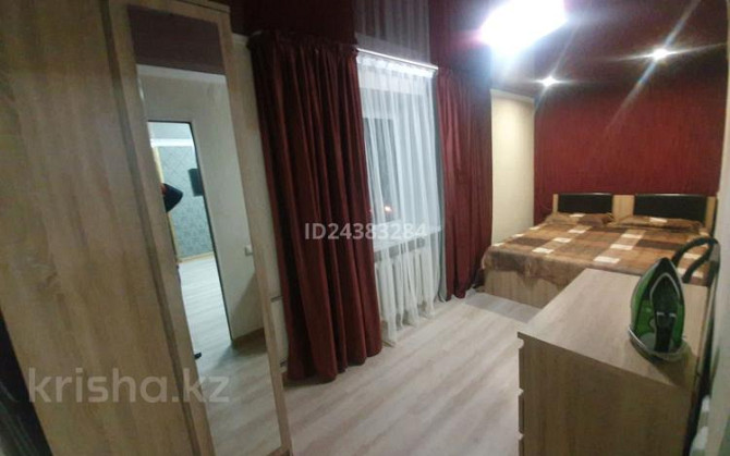 2-комнатная квартира, 50 м², 1/5 этаж посуточно, Кабанбай батыра 105 — Казахстан Усть-Каменогорск - изображение 7