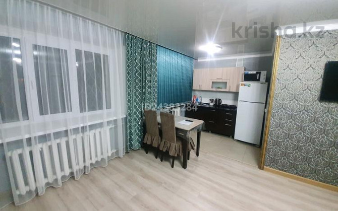 2-комнатная квартира, 50 м², 1/5 этаж посуточно, Кабанбай батыра 105 — Казахстан Усть-Каменогорск - изображение 3