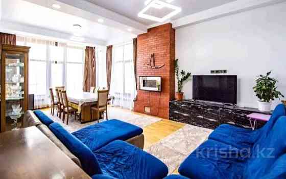 5-комнатный дом помесячно, 299 м², 6 сот., мкр Ерменсай Алматы
