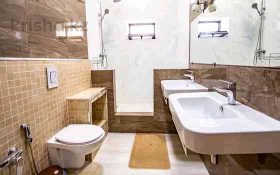 5-комнатный дом помесячно, 299 м², 6 сот., мкр Ерменсай Алматы
