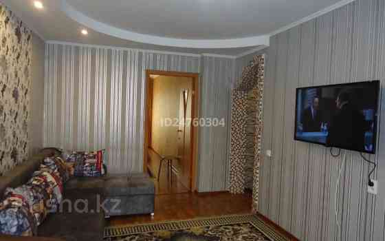 1-комнатная квартира, 40 м², 2/5 этаж посуточно, проспект Ауэзова 30 Семей