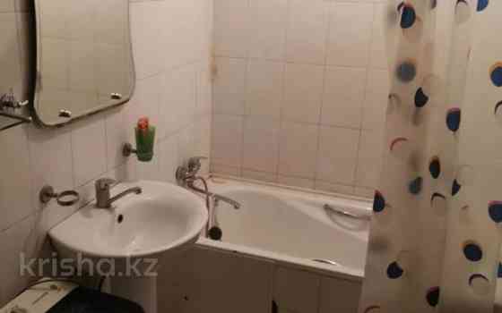 2-комнатная квартира, 65 м², 3/9 этаж посуточно, мкр 12 58 Актобе