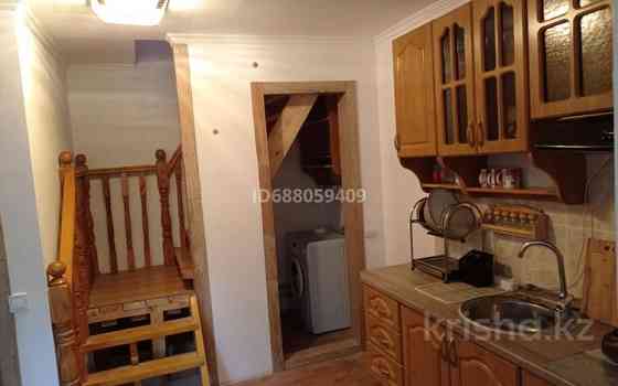 3-комнатный дом помесячно, 60 м², мкр Акжар ул. Арман — 44 Алматы