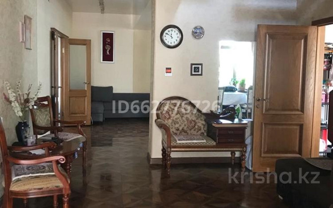 6-комнатный дом помесячно, 214 м², 6 сот., мкр Нур Алатау, ул. 10 22 Алматы - изображение 1