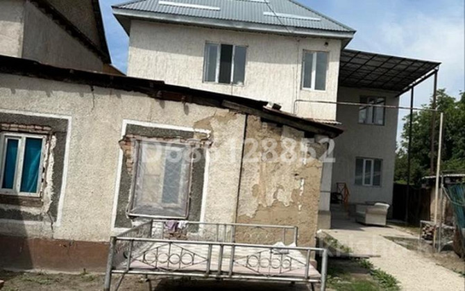 1-комнатный дом помесячно, 18 м², 6 сот., Есенова 78 — Петровского Almaty - изображение 1