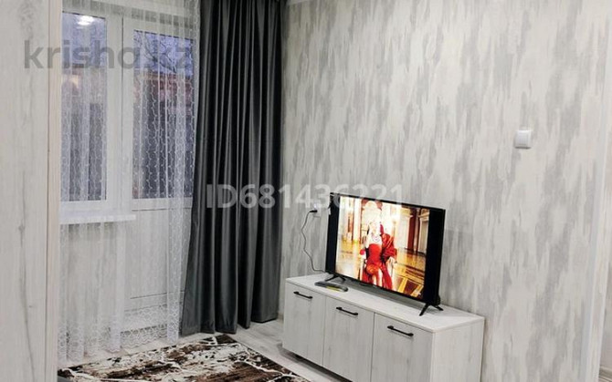1-комнатная квартира, 40 м², 4/5 этаж посуточно, 20квартал 7 Семей - изображение 3