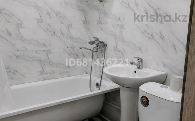 1-комнатная квартира, 40 м², 4/5 этаж посуточно, 20квартал 7 Семей - изображение 7