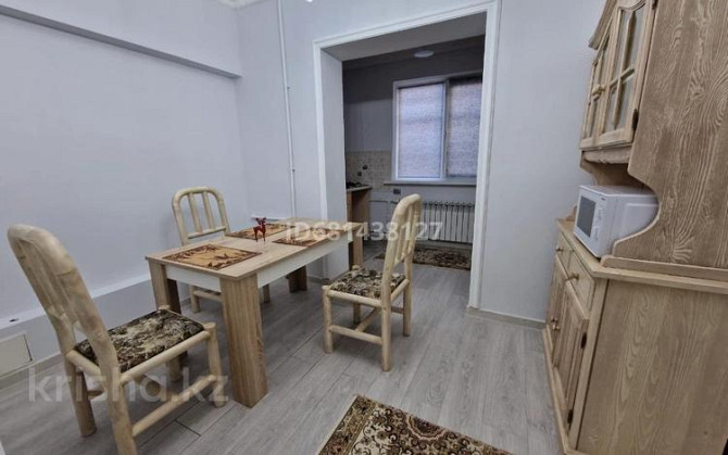 2-комнатная квартира, 70 м², 1/5 этаж посуточно, мкр Сары Арка 30 Атырау - изображение 7